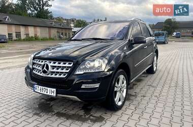 Позашляховик / Кросовер Mercedes-Benz M-Class 2011 в Коломиї