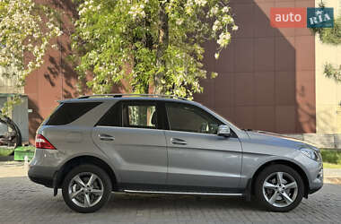 Внедорожник / Кроссовер Mercedes-Benz M-Class 2014 в 