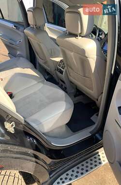 Внедорожник / Кроссовер Mercedes-Benz M-Class 2005 в 