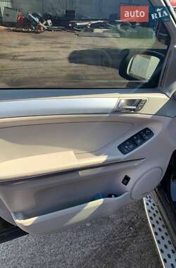 Внедорожник / Кроссовер Mercedes-Benz M-Class 2005 в 