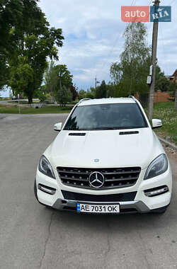 Внедорожник / Кроссовер Mercedes-Benz M-Class 2012 в 