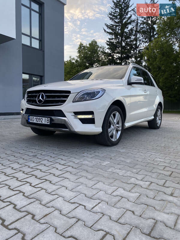 Внедорожник / Кроссовер Mercedes-Benz M-Class 2014 в Ужгороде