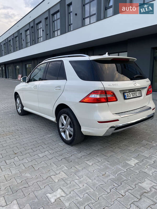 Внедорожник / Кроссовер Mercedes-Benz M-Class 2014 в Ужгороде