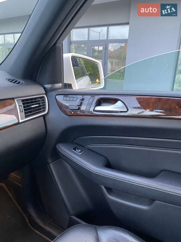 Внедорожник / Кроссовер Mercedes-Benz M-Class 2014 в Ужгороде