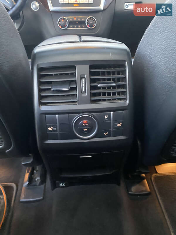 Внедорожник / Кроссовер Mercedes-Benz M-Class 2014 в Ужгороде