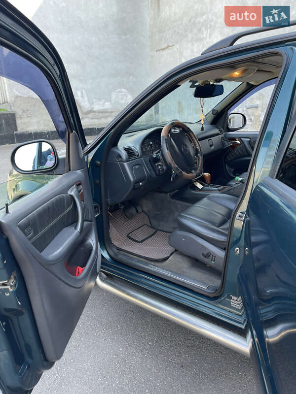 Внедорожник / Кроссовер Mercedes-Benz M-Class 1997 в Одессе