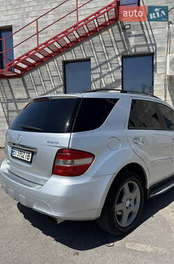 Внедорожник / Кроссовер Mercedes-Benz M-Class 2008 в 