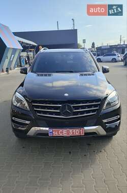 Внедорожник / Кроссовер Mercedes-Benz M-Class 2015 в 