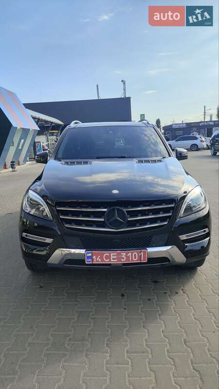 Внедорожник / Кроссовер Mercedes-Benz M-Class 2015 в 
