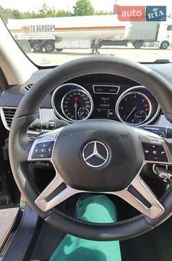 Внедорожник / Кроссовер Mercedes-Benz M-Class 2012 в 