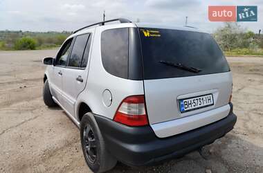 Внедорожник / Кроссовер Mercedes-Benz M-Class 2003 в 