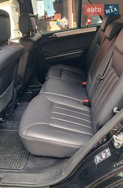 Внедорожник / Кроссовер Mercedes-Benz M-Class 2006 в 