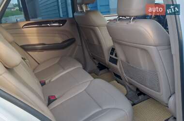 Внедорожник / Кроссовер Mercedes-Benz M-Class 2013 в 