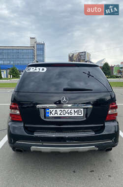 Внедорожник / Кроссовер Mercedes-Benz M-Class 2006 в 