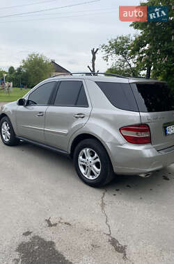 Внедорожник / Кроссовер Mercedes-Benz M-Class 2008 в 
