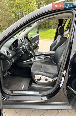 Внедорожник / Кроссовер Mercedes-Benz M-Class 2009 в 