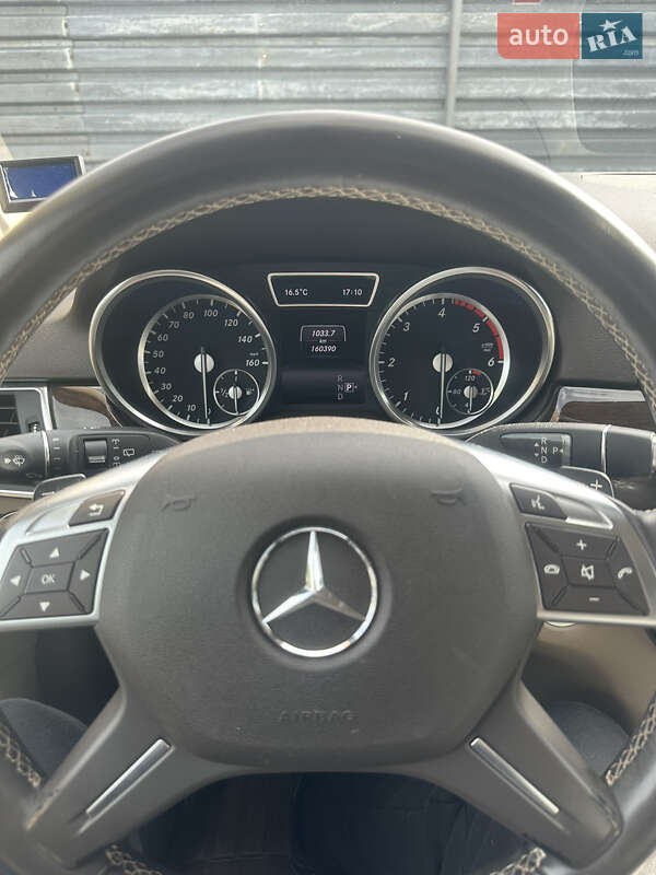 Внедорожник / Кроссовер Mercedes-Benz M-Class 2015 в Львове