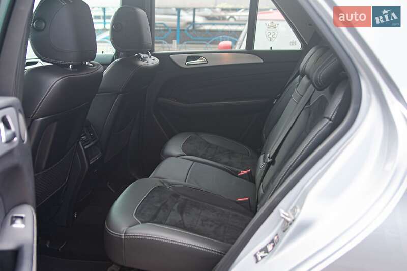 Внедорожник / Кроссовер Mercedes-Benz M-Class 2012 в Киеве
