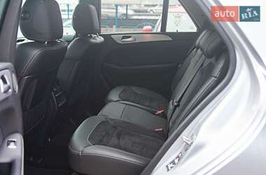 Внедорожник / Кроссовер Mercedes-Benz M-Class 2012 в 