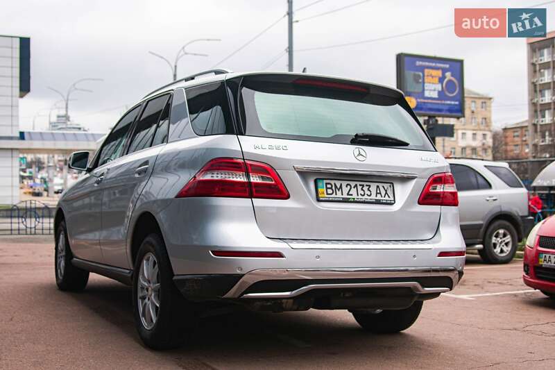 Внедорожник / Кроссовер Mercedes-Benz M-Class 2012 в Киеве