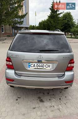 Внедорожник / Кроссовер Mercedes-Benz M-Class 2011 в 