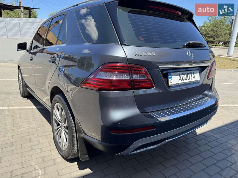 Внедорожник / Кроссовер Mercedes-Benz M-Class 2012 в Запорожье
