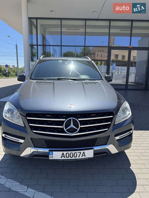 Внедорожник / Кроссовер Mercedes-Benz M-Class 2012 в Запорожье