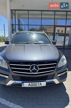Внедорожник / Кроссовер Mercedes-Benz M-Class 2012 в 