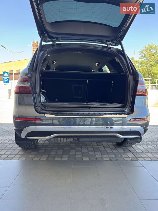 Внедорожник / Кроссовер Mercedes-Benz M-Class 2012 в Запорожье