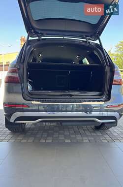 Внедорожник / Кроссовер Mercedes-Benz M-Class 2012 в 