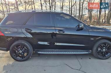 Внедорожник / Кроссовер Mercedes-Benz M-Class 2011 в 