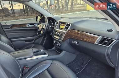 Внедорожник / Кроссовер Mercedes-Benz M-Class 2011 в 