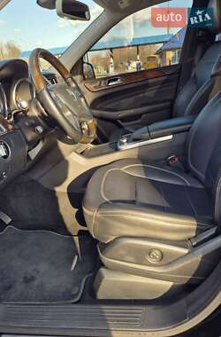 Внедорожник / Кроссовер Mercedes-Benz M-Class 2011 в 
