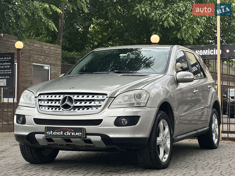 Внедорожник / Кроссовер Mercedes-Benz M-Class 2006 в 
