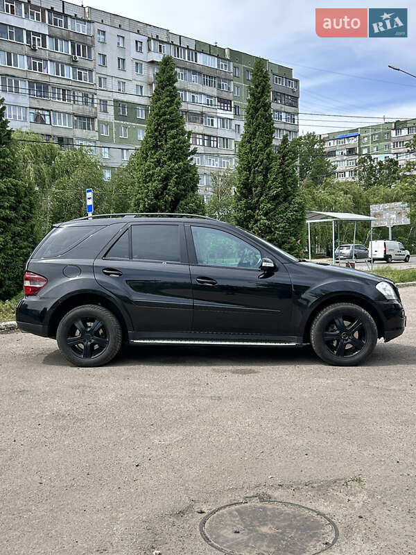 Позашляховик / Кросовер Mercedes-Benz M-Class 2007 в Сумах