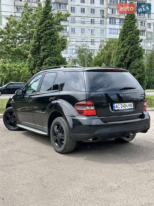 Позашляховик / Кросовер Mercedes-Benz M-Class 2007 в Сумах