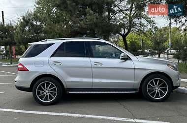 Внедорожник / Кроссовер Mercedes-Benz M-Class 2014 в 