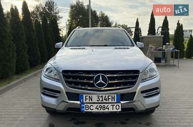 Внедорожник / Кроссовер Mercedes-Benz M-Class 2013 в 