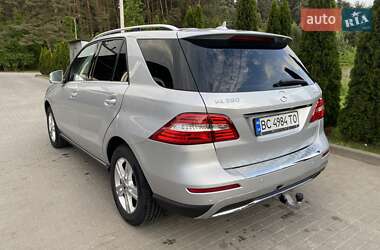 Внедорожник / Кроссовер Mercedes-Benz M-Class 2013 в 