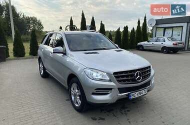 Внедорожник / Кроссовер Mercedes-Benz M-Class 2013 в 