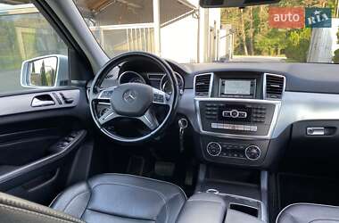 Внедорожник / Кроссовер Mercedes-Benz M-Class 2013 в 