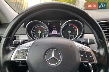 Внедорожник / Кроссовер Mercedes-Benz M-Class 2013 в 