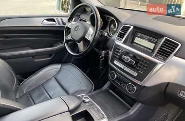 Внедорожник / Кроссовер Mercedes-Benz M-Class 2013 в 