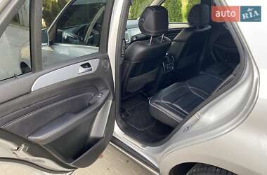 Внедорожник / Кроссовер Mercedes-Benz M-Class 2013 в 