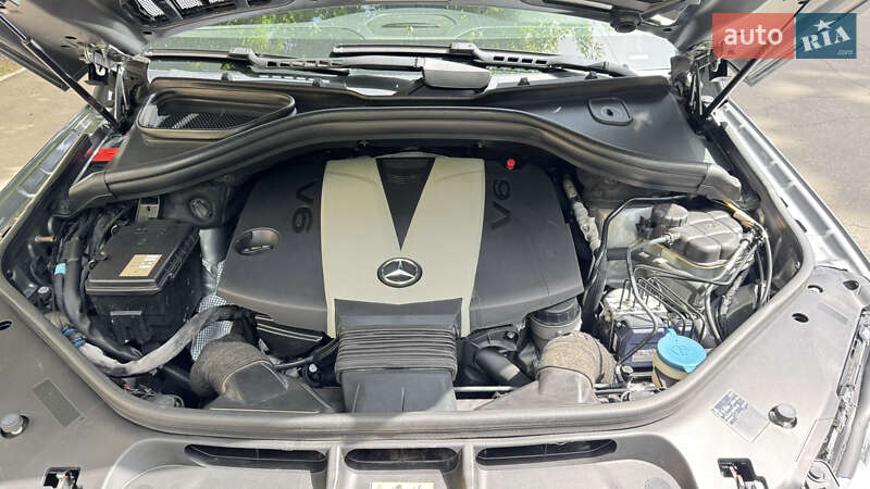 Внедорожник / Кроссовер Mercedes-Benz M-Class 2012 в Одессе