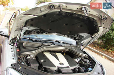 Внедорожник / Кроссовер Mercedes-Benz M-Class 2013 в 