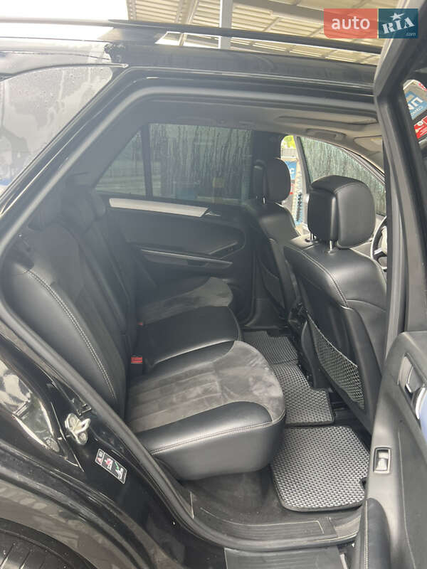Позашляховик / Кросовер Mercedes-Benz M-Class 2007 в Старокостянтинові