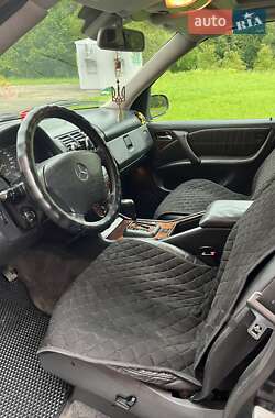 Внедорожник / Кроссовер Mercedes-Benz M-Class 2003 в 