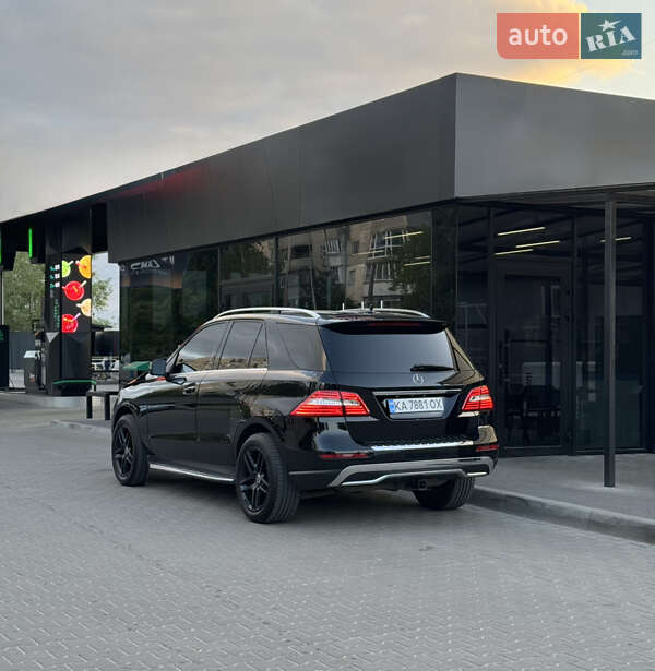 Внедорожник / Кроссовер Mercedes-Benz M-Class 2014 в Вишневом