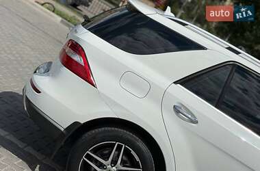 Позашляховик / Кросовер Mercedes-Benz M-Class 2013 в 